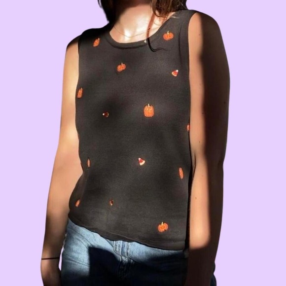 The coolest / most unique vintage 90s fall / autumnal spooky tank top 🔥 - Picture 1 of 5